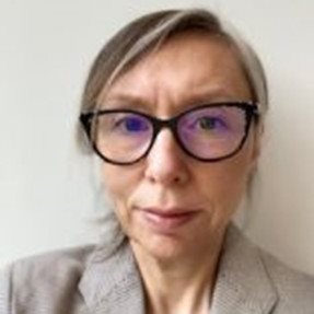 Head and shoulders photo of Sharon