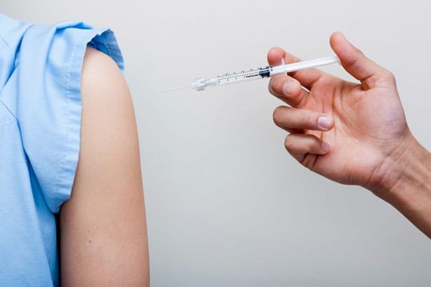 Longer interval between the first and second Pfizer vaccine boosts ...