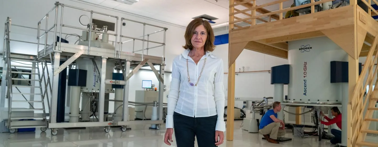 Professor Teresa Carlomagno in the Henry Wellcome Building for Nuclear Magnetic Resonance